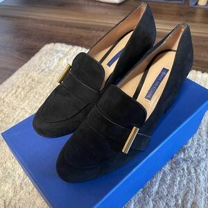 Suede pumps with gold barrel detail
